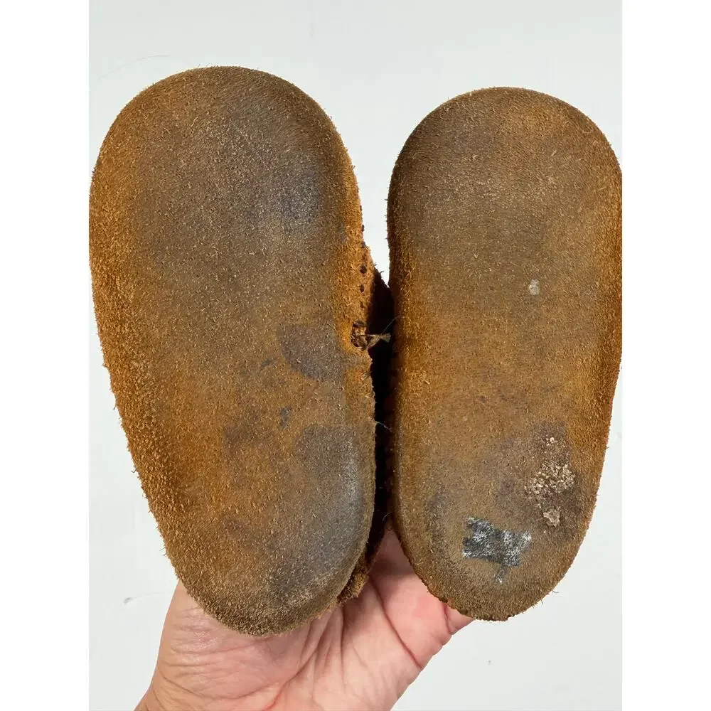 Minnetonka Brown Suede Lace Up Moccasin Soft Sole Shoes Size 4 5 toddler